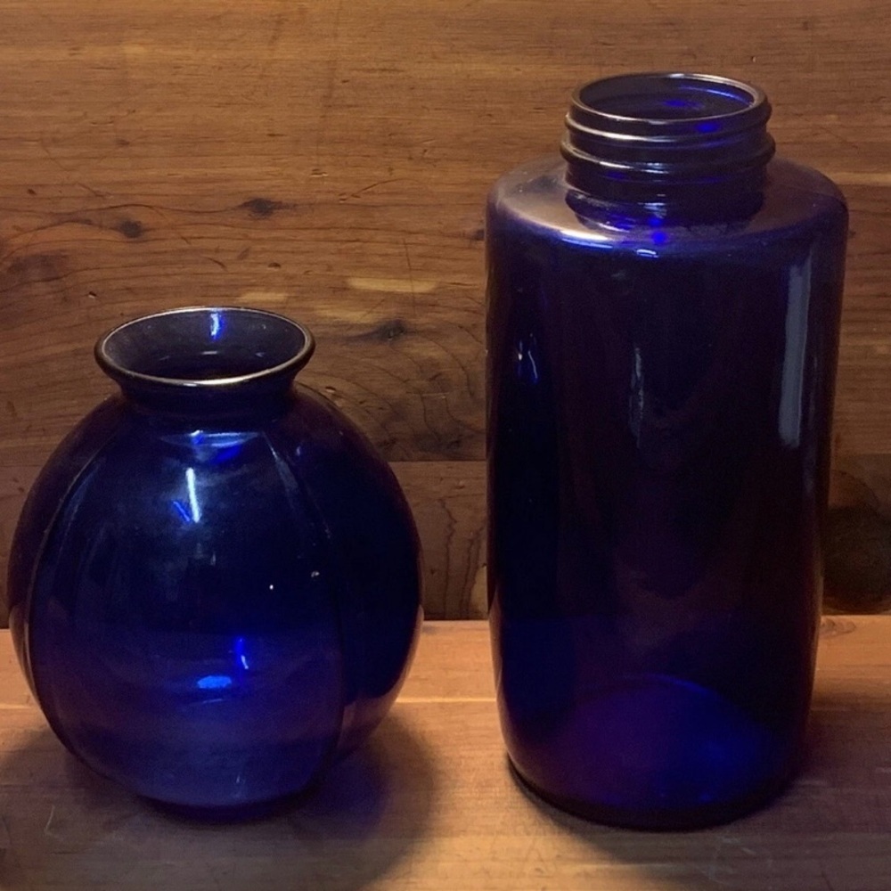 Vintage Mid Century Deco Cobalt Blue Vase  & 7” Cobalt Bottle - Picture 2 of 11
